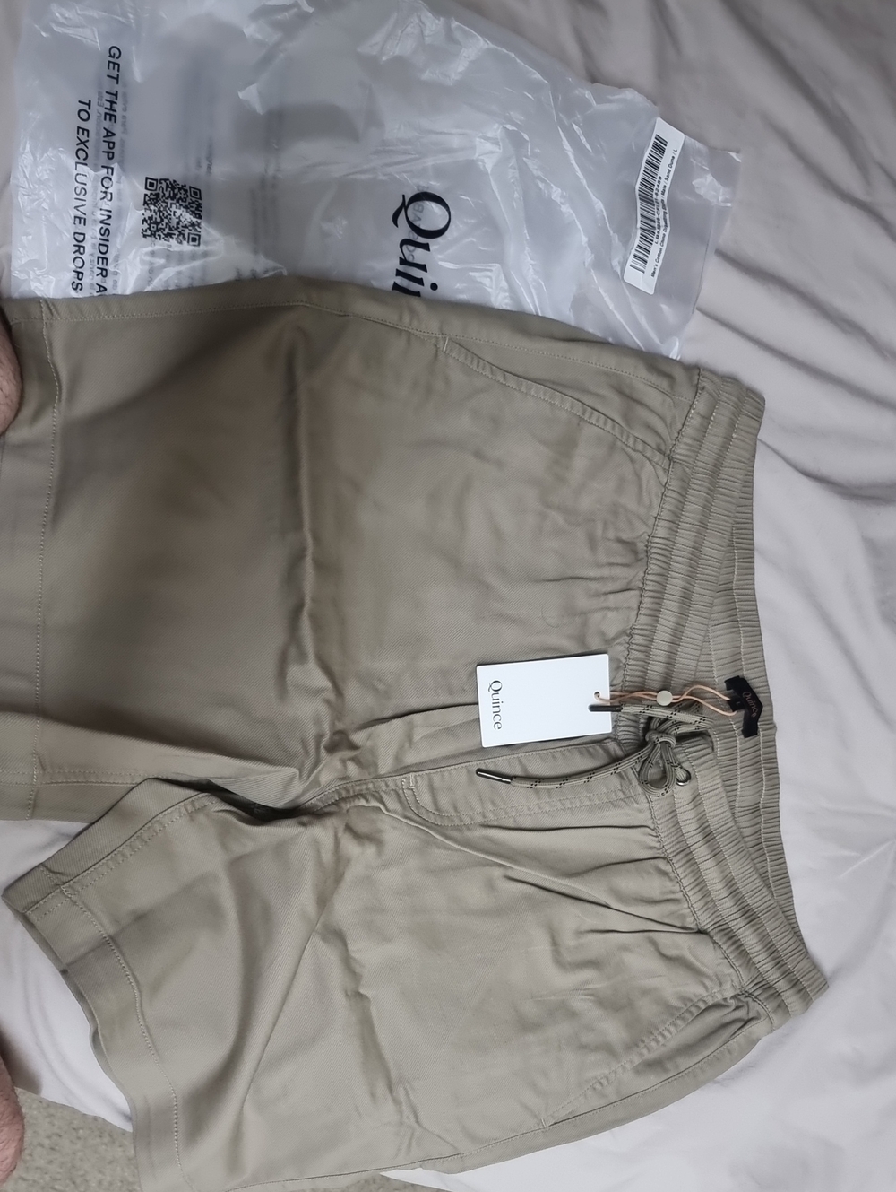 Quince Drawstring Casual Shorts in Sand Dune